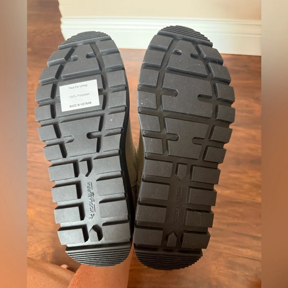 Koolaburra by UGG Koola Mini Hybrid Boots with Black Tread-Size 7 NWT
